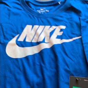 Nike blue logo tee shirt shirt xl NWT cotton